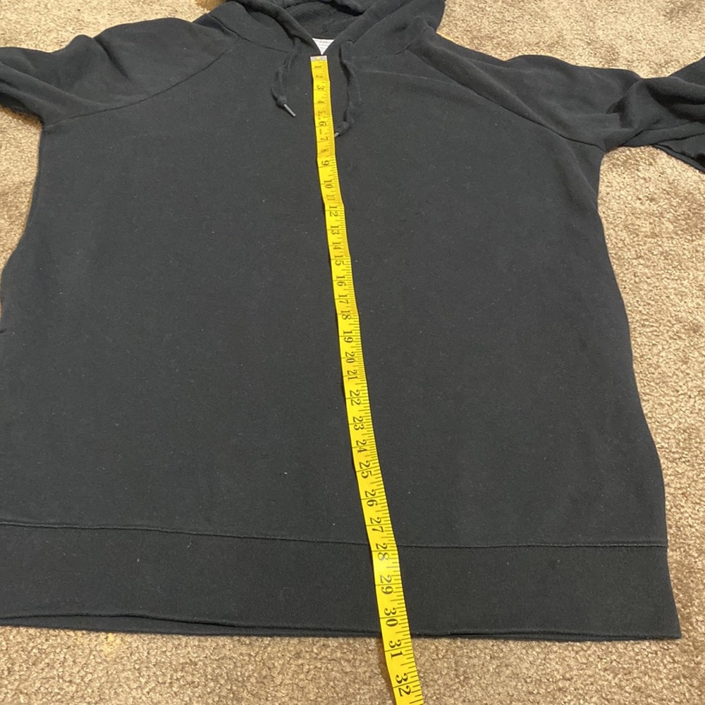Wmns Victorias Secret Pink Over-Sized Sweater - Picture 6 of 10